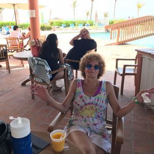 Meet your Posher, Robin